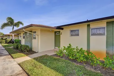2915 Crosley Dr W #J, West Palm Beach, FL 33415 - Photo 6