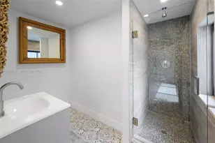 1201 NE 178th St, North Miami Beach, FL 33162 - Photo 12