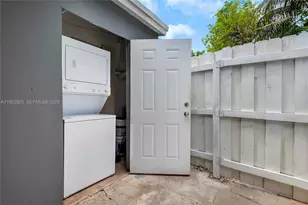 9710 SW Sw 161 St, Miami, FL 33157 - Photo 8