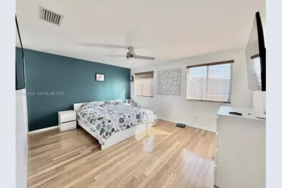 1736 SW 109th Ter, Davie, FL 33324 - Photo 30