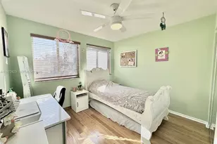 1736 SW 109th Terrace, Davie, FL 33324 - Photo 26