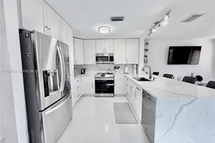 1736 SW 109th Terrace, Davie, FL 33324 - Photo 12