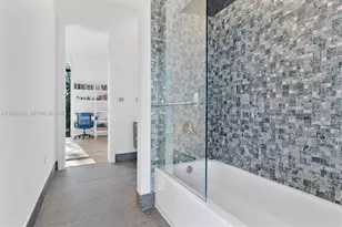 1009 NE 104th St, Miami Shores, FL 33138 - Photo 48