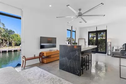 1009 NE 104th St, Miami Shores, FL 33138 - Photo 56