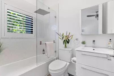 1009 NE 104th St, Miami Shores, FL 33138 - Photo 52