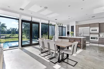 1009 NE 104th St, Miami Shores, FL 33138 - Photo 18