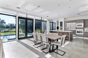 1009 NE 104th St, Miami Shores, FL 33138 - Photo 18