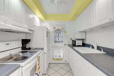 16750 NE 14th Ave #308, Miami, FL 33162 - Photo 8