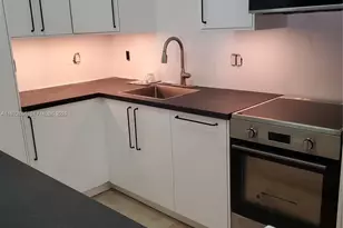 9978 N Belfort Cir, Tamarac, FL 33321 - Photo 2