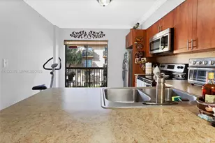 5490 W 21st Ct, Hialeah, FL 33016 - Photo 12