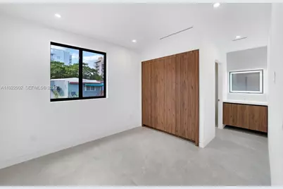 2610 SW 17th St, Miami, FL 33145 - Photo 14