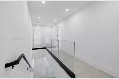 2610 SW 17th St, Miami, FL 33145 - Photo 30