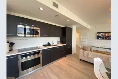 55 SW 9th St #3001, Miami, FL 33130 - Photo 8