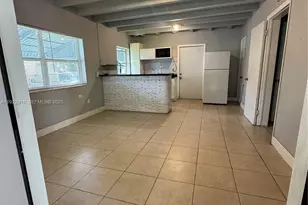 2304 NE 135th Ln, North Miami Beach, FL 33181 - Photo 4