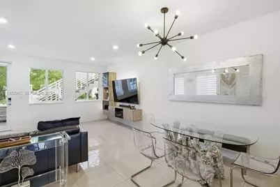 6420 NW 102nd Path #110, Doral, FL 33178 - Photo 4
