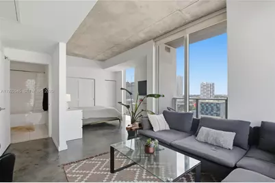 151 SE 1st St #1810, Miami, FL 33131 - Photo 2