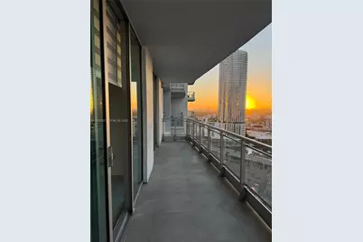 90 SW 3rd St #2408, Miami, FL 33130 - Photo 24