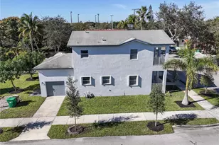 5610 SW 43rd St, Davie, FL 33314 - Photo 24