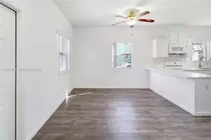 5610 SW 43rd St, Davie, FL 33314 - Photo 8