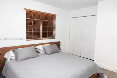 111 NW 2nd Ave #2, Hallandale Beach, FL 33009 - Photo 6