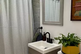 270 NW 109th St, Miami, FL 33168 - Photo 10