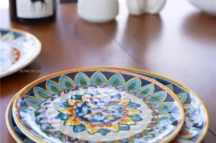 121 NE 34th St, Miami, FL 33137 - Photo 8