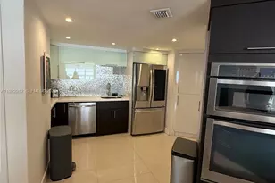 825 Brickell Bay Dr, Miami, FL 33131 - Photo 4