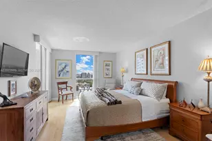 21205 Yacht Club Dr, Aventura, FL 33180 - Photo 18