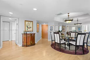 21205 Yacht Club Dr, Aventura, FL 33180 - Photo 4