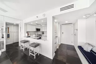 400 South Pointe Dr, Miami Beach, FL 33139 - Photo 8