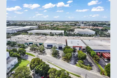 8500 NW 30th Ter, Doral, FL 33122 - Photo 36