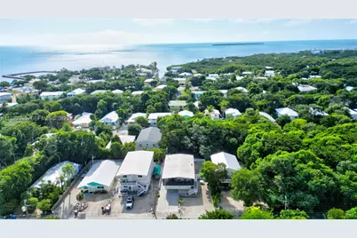 137 Pacific Ave, Tavernier, FL 33070 - Photo 34