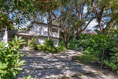 4095 Battersea Rd, Miami, FL 33133 - Photo 2