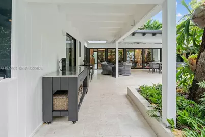 4095 Battersea Rd, Miami, FL 33133 - Photo 8