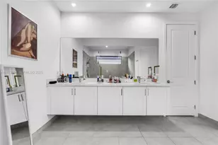 4363 NW 81st Ave, Doral, FL 33166 - Photo 34