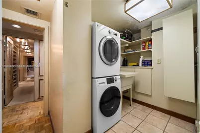 11111 Biscayne Blvd #227, Miami, FL 33181 - Photo 38