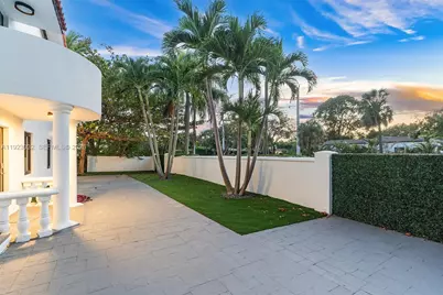 210 NE 107 St, Miami Shores, FL 33161 - Photo 8