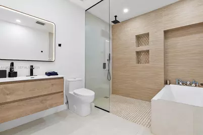 210 NE 107 St, Miami Shores, FL 33161 - Photo 40