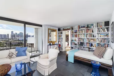 555 NE 15th St #20A, Miami, FL 33132 - Photo 4