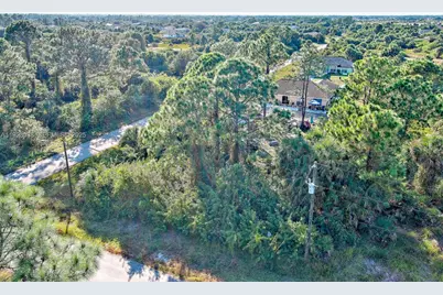 324 Leruth Ave, Lehigh Acres, FL 33974 - Photo 4