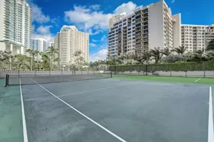 520 Brickell Key Dr, Miami, FL 33131 - Photo 2