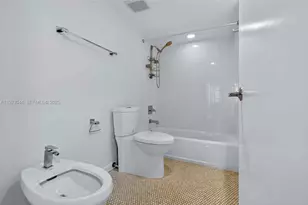 520 Brickell Key Dr, Miami, FL 33131 - Photo 22