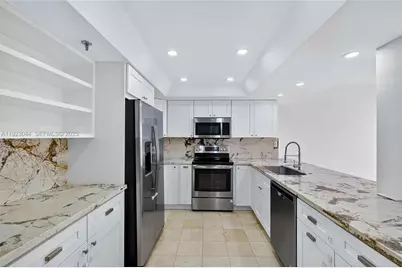 520 Brickell Key Dr #A604, Miami, FL 33131 - Photo 14