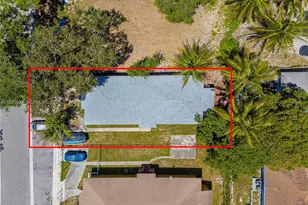 171 NW 70th St, Miami, FL 33150 - Photo 14