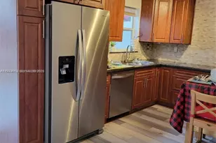 2217 NW 171st Terrace, Pembroke Pines, FL 33028 - Photo 2