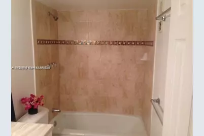 3910 Inverrary Blvd #304-B, Lauderhill, FL 33319 - Photo 6