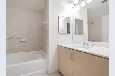 2421 NE 65th St #309, Fort Lauderdale, FL 33308 - Photo 18