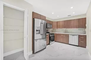 11462 NW 48th Terrace, Doral, FL 33178 - Photo 12