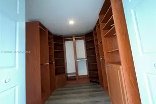 1127 Laguna Springs Dr, Weston, FL 33326 - Photo 18