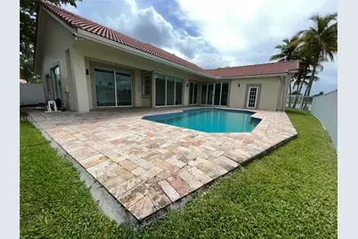1127 Laguna Springs Dr, Weston, FL 33326 - Photo 44